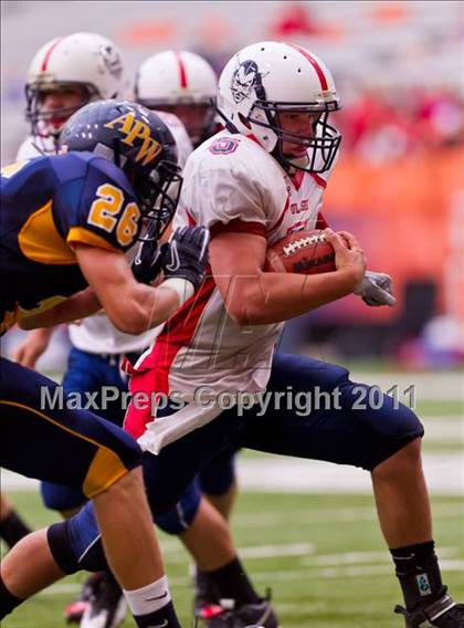 Thumbnail 3 in Pulaski vs. Altmar-Parish-Williamstown (Syracuse Kickoff Classic) photogallery.