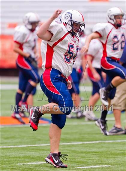 Thumbnail 3 in Pulaski vs. Altmar-Parish-Williamstown (Syracuse Kickoff Classic) photogallery.