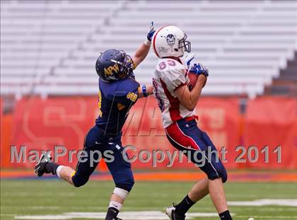 Thumbnail 2 in Pulaski vs. Altmar-Parish-Williamstown (Syracuse Kickoff Classic) photogallery.