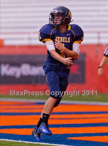 Thumbnail 1 in Pulaski vs. Altmar-Parish-Williamstown (Syracuse Kickoff Classic) photogallery.
