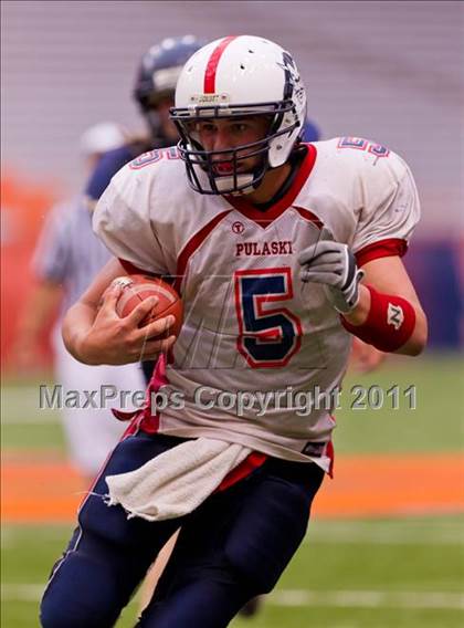 Thumbnail 1 in Pulaski vs. Altmar-Parish-Williamstown (Syracuse Kickoff Classic) photogallery.