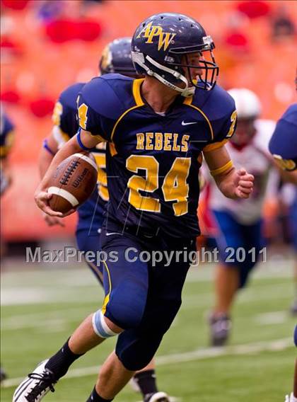 Thumbnail 3 in Pulaski vs. Altmar-Parish-Williamstown (Syracuse Kickoff Classic) photogallery.