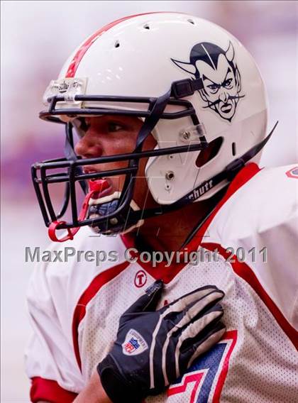 Thumbnail 3 in Pulaski vs. Altmar-Parish-Williamstown (Syracuse Kickoff Classic) photogallery.