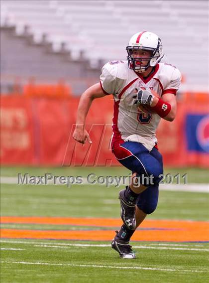 Thumbnail 1 in Pulaski vs. Altmar-Parish-Williamstown (Syracuse Kickoff Classic) photogallery.