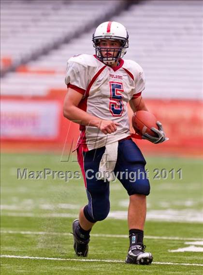 Thumbnail 3 in Pulaski vs. Altmar-Parish-Williamstown (Syracuse Kickoff Classic) photogallery.