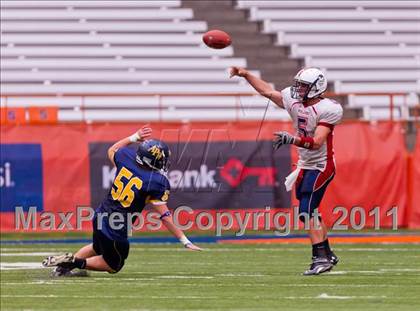 Thumbnail 1 in Pulaski vs. Altmar-Parish-Williamstown (Syracuse Kickoff Classic) photogallery.