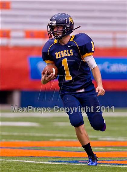 Thumbnail 3 in Pulaski vs. Altmar-Parish-Williamstown (Syracuse Kickoff Classic) photogallery.