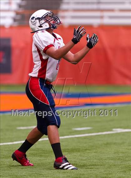 Thumbnail 3 in Pulaski vs. Altmar-Parish-Williamstown (Syracuse Kickoff Classic) photogallery.