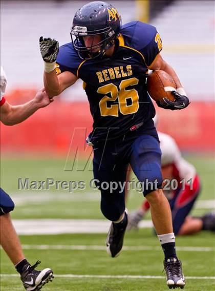 Thumbnail 2 in Pulaski vs. Altmar-Parish-Williamstown (Syracuse Kickoff Classic) photogallery.