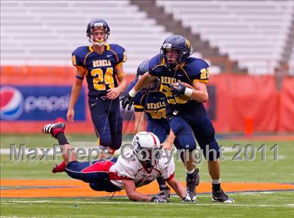 Thumbnail 3 in Pulaski vs. Altmar-Parish-Williamstown (Syracuse Kickoff Classic) photogallery.