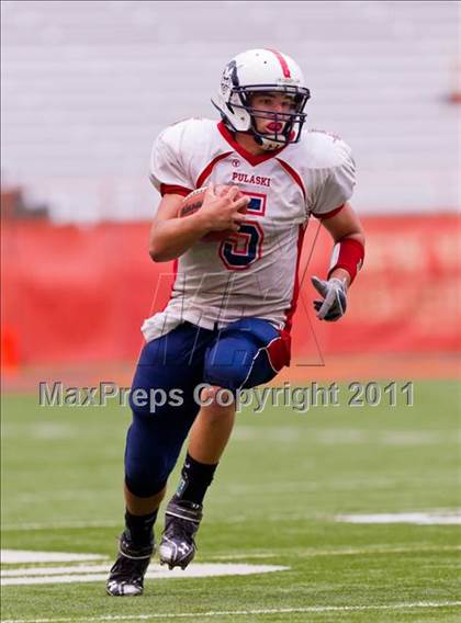 Thumbnail 1 in Pulaski vs. Altmar-Parish-Williamstown (Syracuse Kickoff Classic) photogallery.