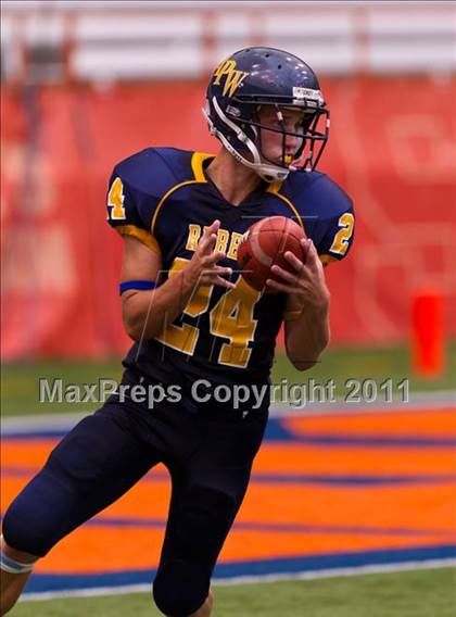 Thumbnail 1 in Pulaski vs. Altmar-Parish-Williamstown (Syracuse Kickoff Classic) photogallery.