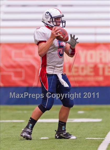 Thumbnail 1 in Pulaski vs. Altmar-Parish-Williamstown (Syracuse Kickoff Classic) photogallery.