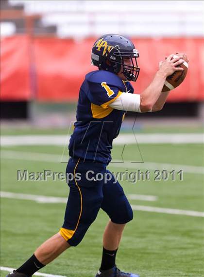 Thumbnail 1 in Pulaski vs. Altmar-Parish-Williamstown (Syracuse Kickoff Classic) photogallery.