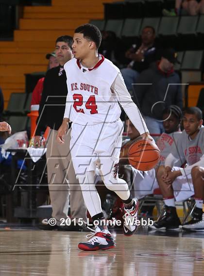 Thumbnail 2 in Greece Athena vs Valley Stream South (NYSPHSAA Class A Semifinal) photogallery.