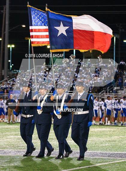Thumbnail 2 in Temple vs. Pflugerville Connally (UIL 5A Area Playoff) photogallery.