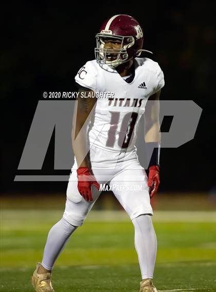 Thumbnail 2 in Trinity Catholic vs. St. Mary's photogallery.