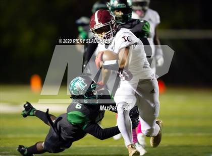 Thumbnail 2 in Trinity Catholic vs. St. Mary's photogallery.