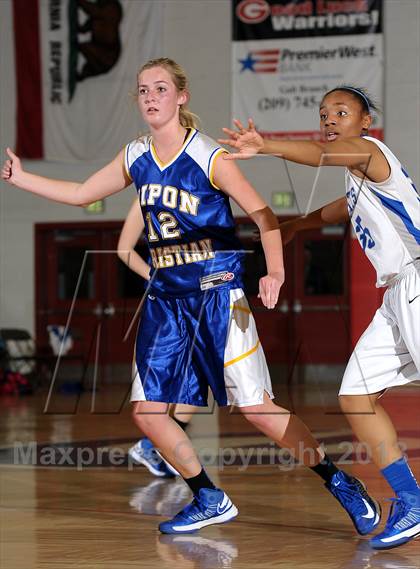 Thumbnail 2 in Ripon Christian vs. Brookside Christian (CIF SJS D5 Playoffs) photogallery.