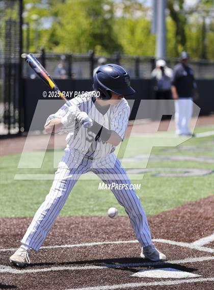 Thumbnail 1 in East Islip vs Eastport South Manor (NYSPHSAA AA Round 1) photogallery.