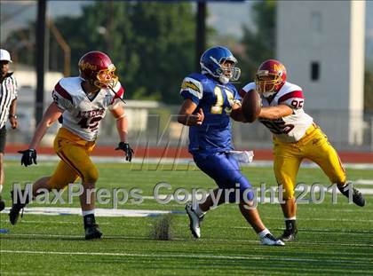 Thumbnail 1 in Esperanza @ Charter Oak photogallery.