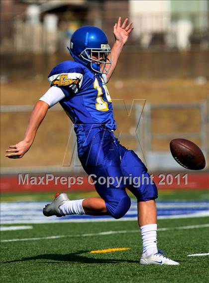 Thumbnail 1 in Esperanza @ Charter Oak photogallery.