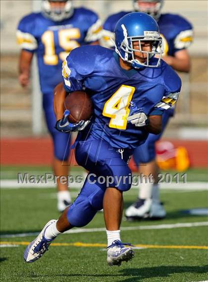 Thumbnail 2 in Esperanza @ Charter Oak photogallery.
