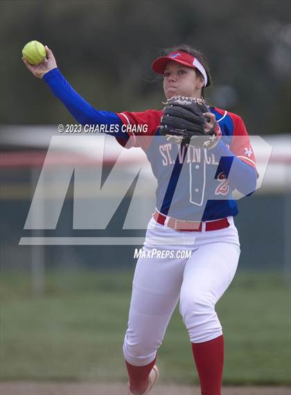 Thumbnail 3 in St.Vincent de Paul vs Montgomery photogallery.