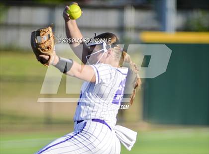 Thumbnail 3 in Grapevine @ Hallsville (UIL 5A Div II Softball State Semifinals) photogallery.