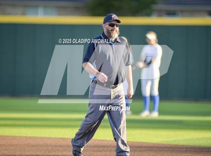 Thumbnail 2 in Grapevine @ Hallsville (UIL 5A Div II Softball State Semifinals) photogallery.