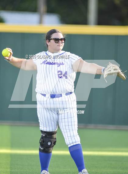 Thumbnail 2 in Grapevine @ Hallsville (UIL 5A Div II Softball State Semifinals) photogallery.