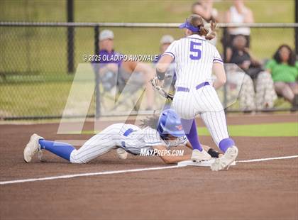 Thumbnail 2 in Grapevine @ Hallsville (UIL 5A Div II Softball State Semifinals) photogallery.