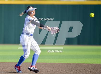 Thumbnail 2 in Grapevine @ Hallsville (UIL 5A Div II Softball State Semifinals) photogallery.
