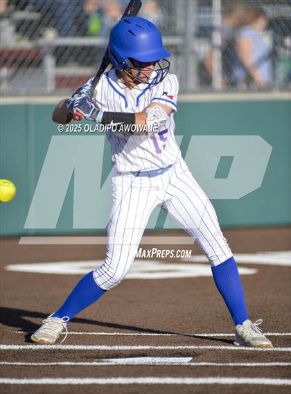 Thumbnail 3 in Grapevine @ Hallsville (UIL 5A Div II Softball State Semifinals) photogallery.