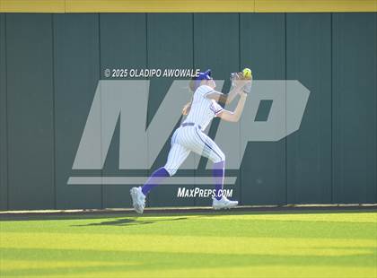 Thumbnail 2 in Grapevine @ Hallsville (UIL 5A Div II Softball State Semifinals) photogallery.