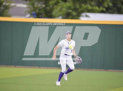 Thumbnail 3 in Grapevine @ Hallsville (UIL 5A Div II Softball State Semifinals) photogallery.