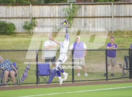 Thumbnail 1 in Grapevine @ Hallsville (UIL 5A Div II Softball State Semifinals) photogallery.