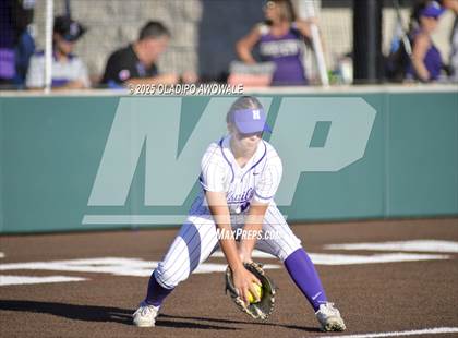Thumbnail 3 in Grapevine @ Hallsville (UIL 5A Div II Softball State Semifinals) photogallery.