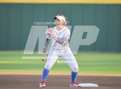 Thumbnail 3 in Grapevine @ Hallsville (UIL 5A Div II Softball State Semifinals) photogallery.