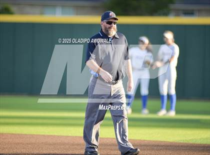 Thumbnail 1 in Grapevine @ Hallsville (UIL 5A Div II Softball State Semifinals) photogallery.