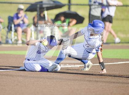 Thumbnail 1 in Grapevine @ Hallsville (UIL 5A Div II Softball State Semifinals) photogallery.