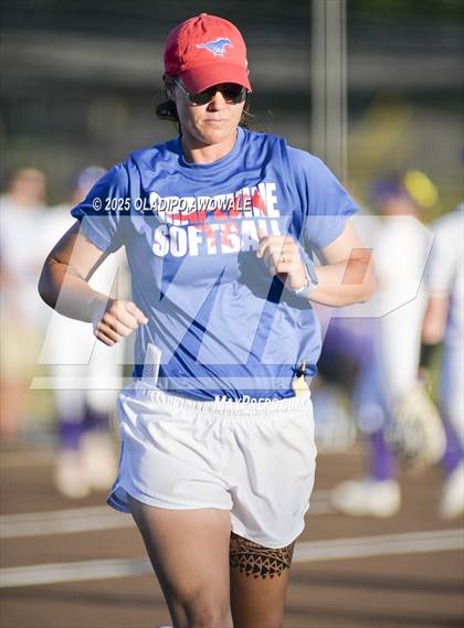 Thumbnail 1 in Grapevine @ Hallsville (UIL 5A Div II Softball State Semifinals) photogallery.