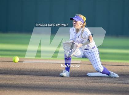 Thumbnail 1 in Grapevine @ Hallsville (UIL 5A Div II Softball State Semifinals) photogallery.