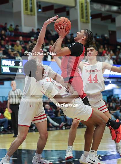 Thumbnail 2 in Tappan Zee vs. Peekskill (NYSPHSAA Section 1 Class AA Final) photogallery.