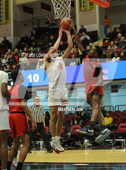 Thumbnail 2 in Tappan Zee vs. Peekskill (NYSPHSAA Section 1 Class AA Final) photogallery.