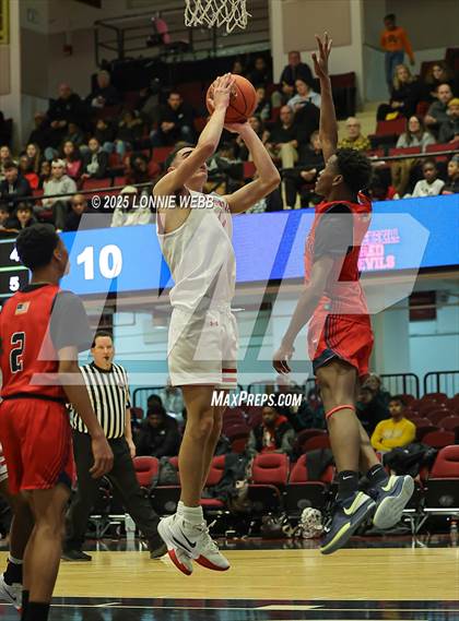 Thumbnail 1 in Tappan Zee vs. Peekskill (NYSPHSAA Section 1 Class AA Final) photogallery.