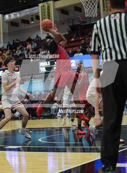 Thumbnail 1 in Tappan Zee vs. Peekskill (NYSPHSAA Section 1 Class AA Final) photogallery.