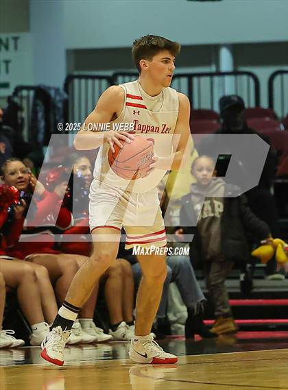 Thumbnail 3 in Tappan Zee vs. Peekskill (NYSPHSAA Section 1 Class AA Final) photogallery.