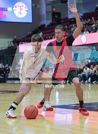 Thumbnail 1 in Tappan Zee vs. Peekskill (NYSPHSAA Section 1 Class AA Final) photogallery.
