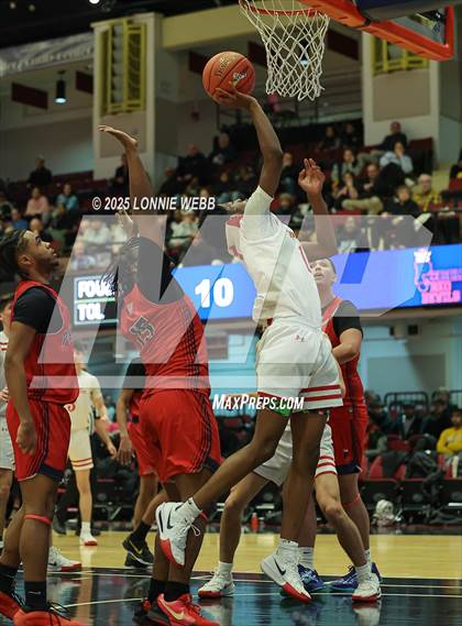 Thumbnail 2 in Tappan Zee vs. Peekskill (NYSPHSAA Section 1 Class AA Final) photogallery.